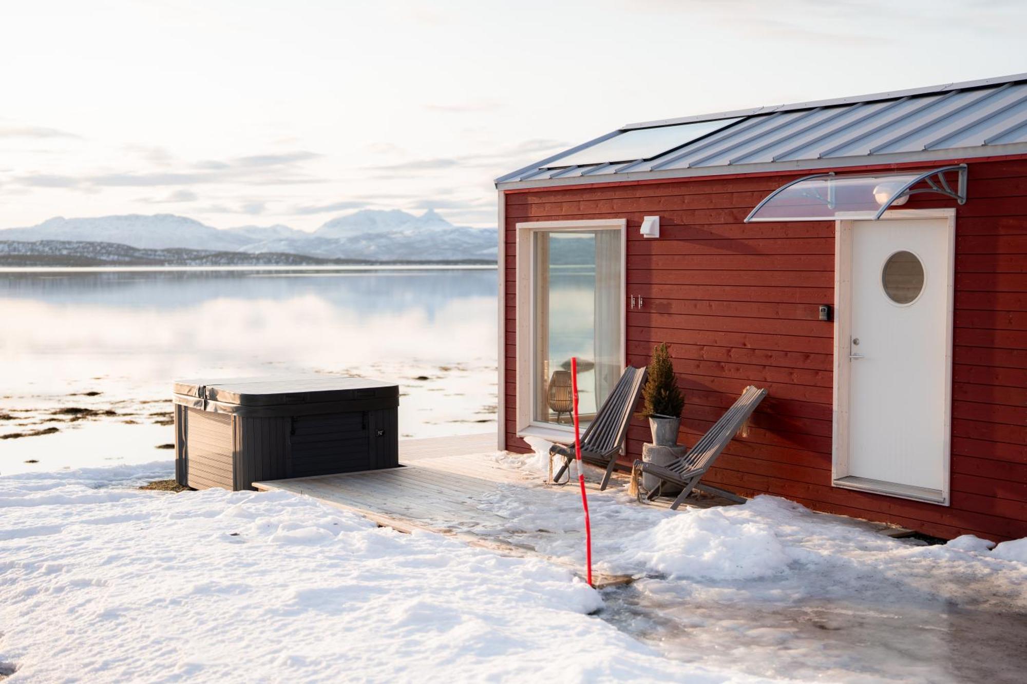 Norwegian Wild Lodge *