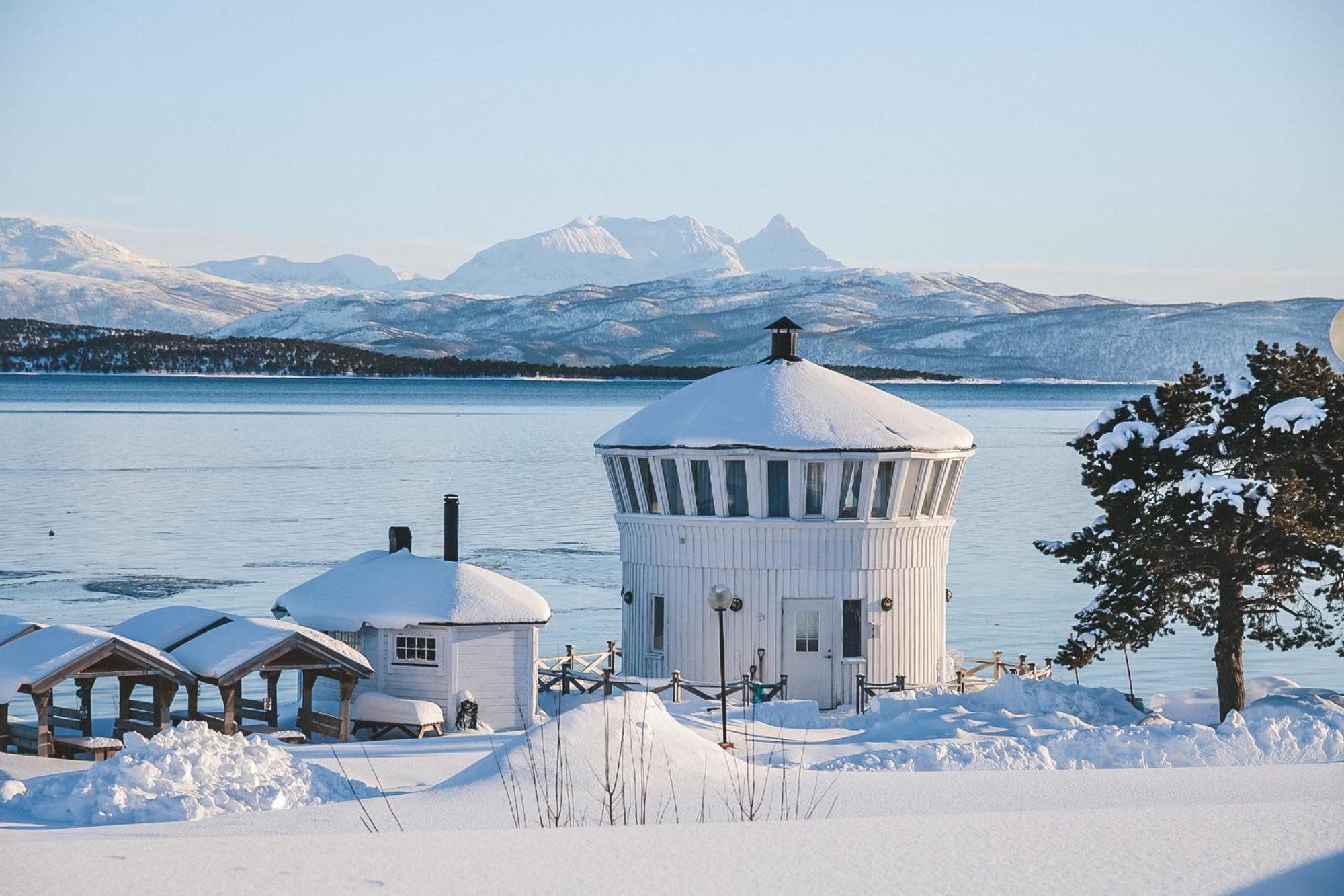 Lodge Norwegian Wild *